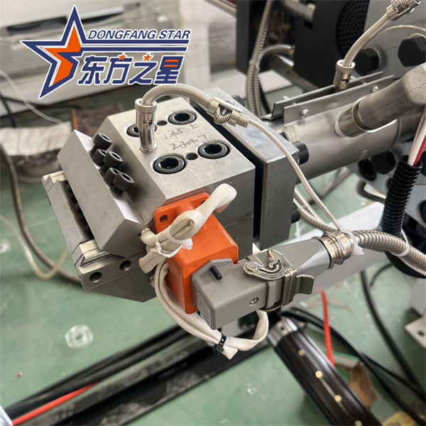 Hochgeschwindigkeits-TPE-Wasserstopp-Produktionslinie